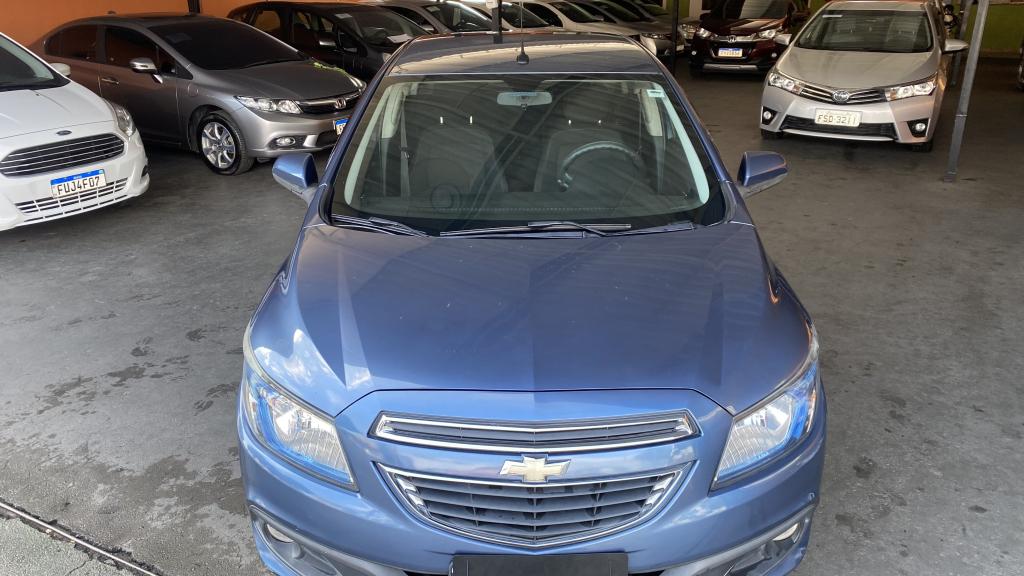 CHEVROLET Onix Hatch - Foto