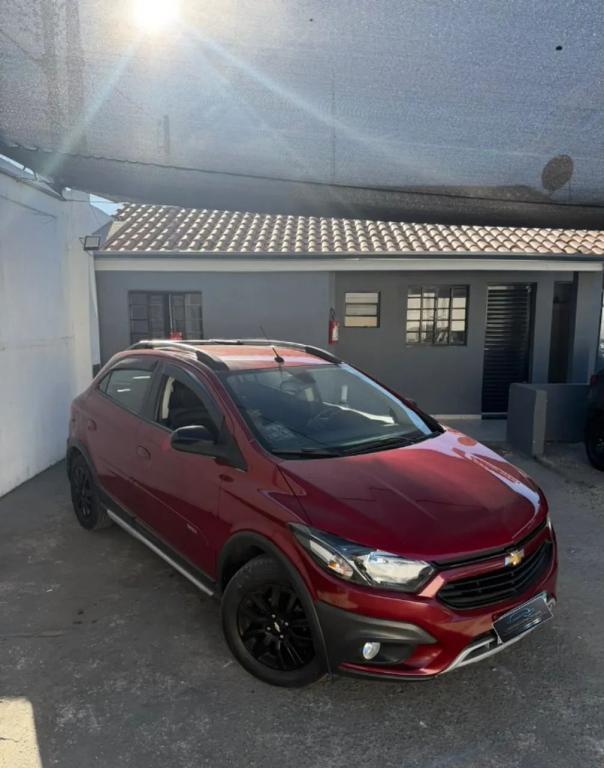 CHEVROLET Onix Hatch - Foto
