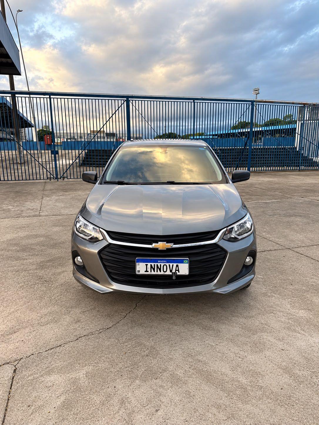 CHEVROLET Onix Hatch - Foto