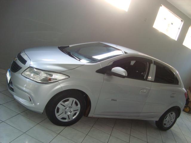 CHEVROLET Onix Hatch
