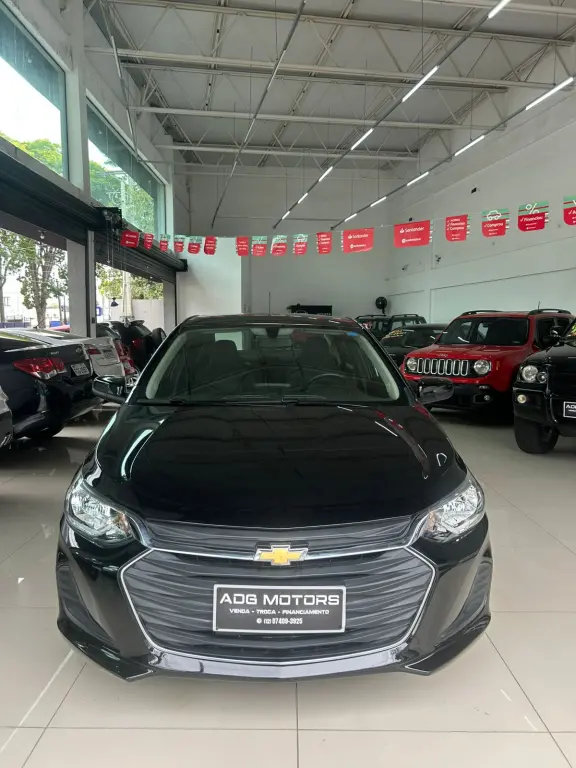 CHEVROLET Onix Sedan - Foto