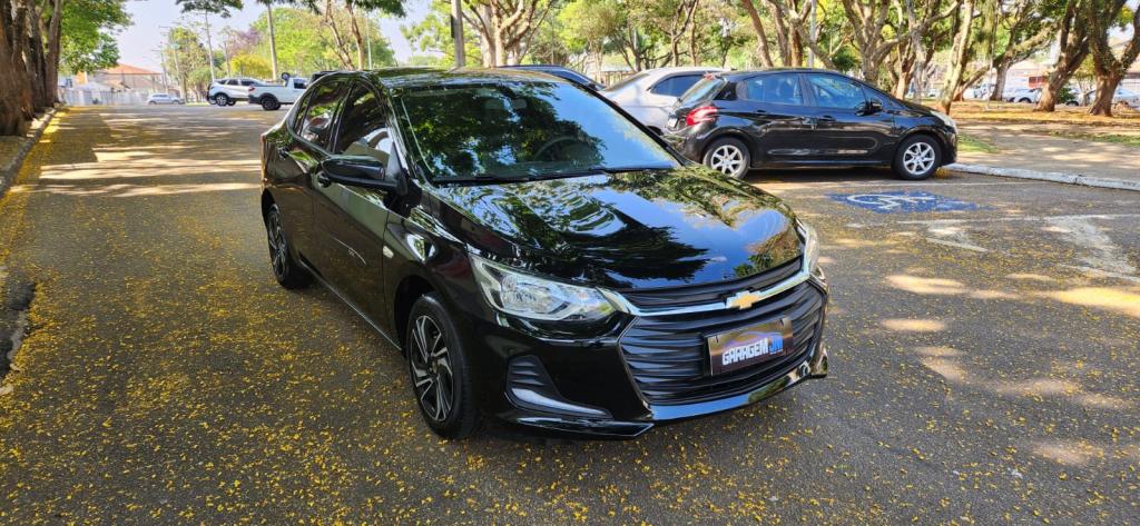 CHEVROLET Onix Sedan - Foto