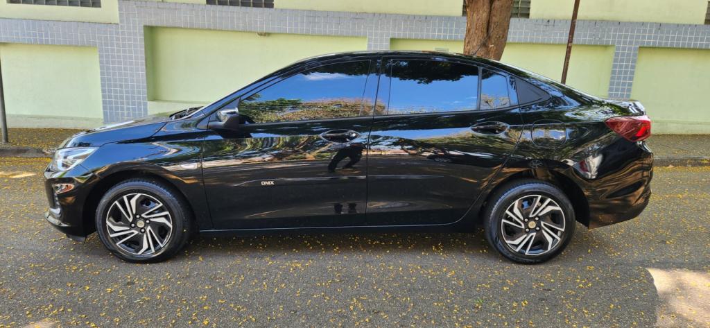CHEVROLET Onix Sedan - Foto