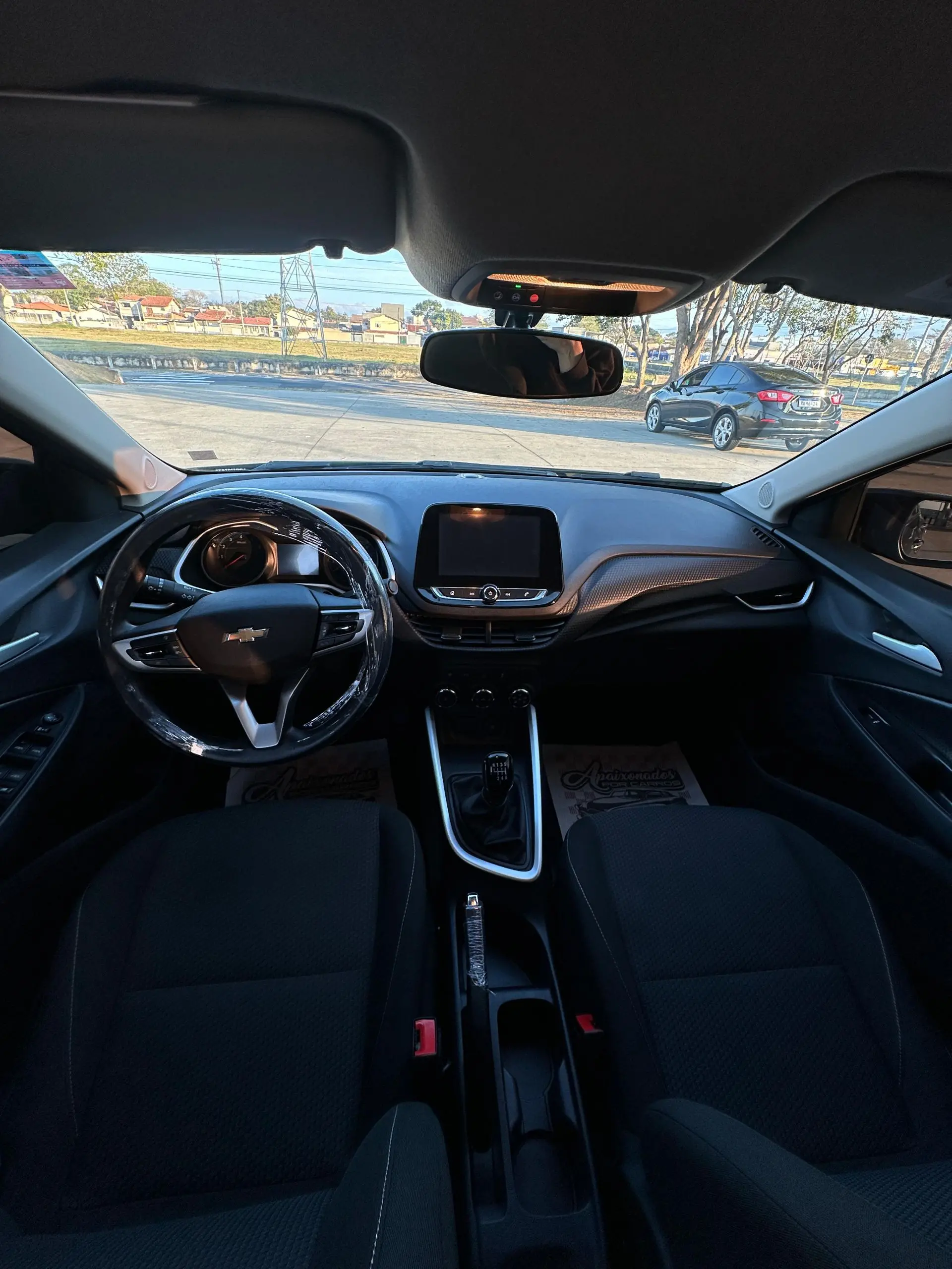 CHEVROLET Onix Sedan - Foto