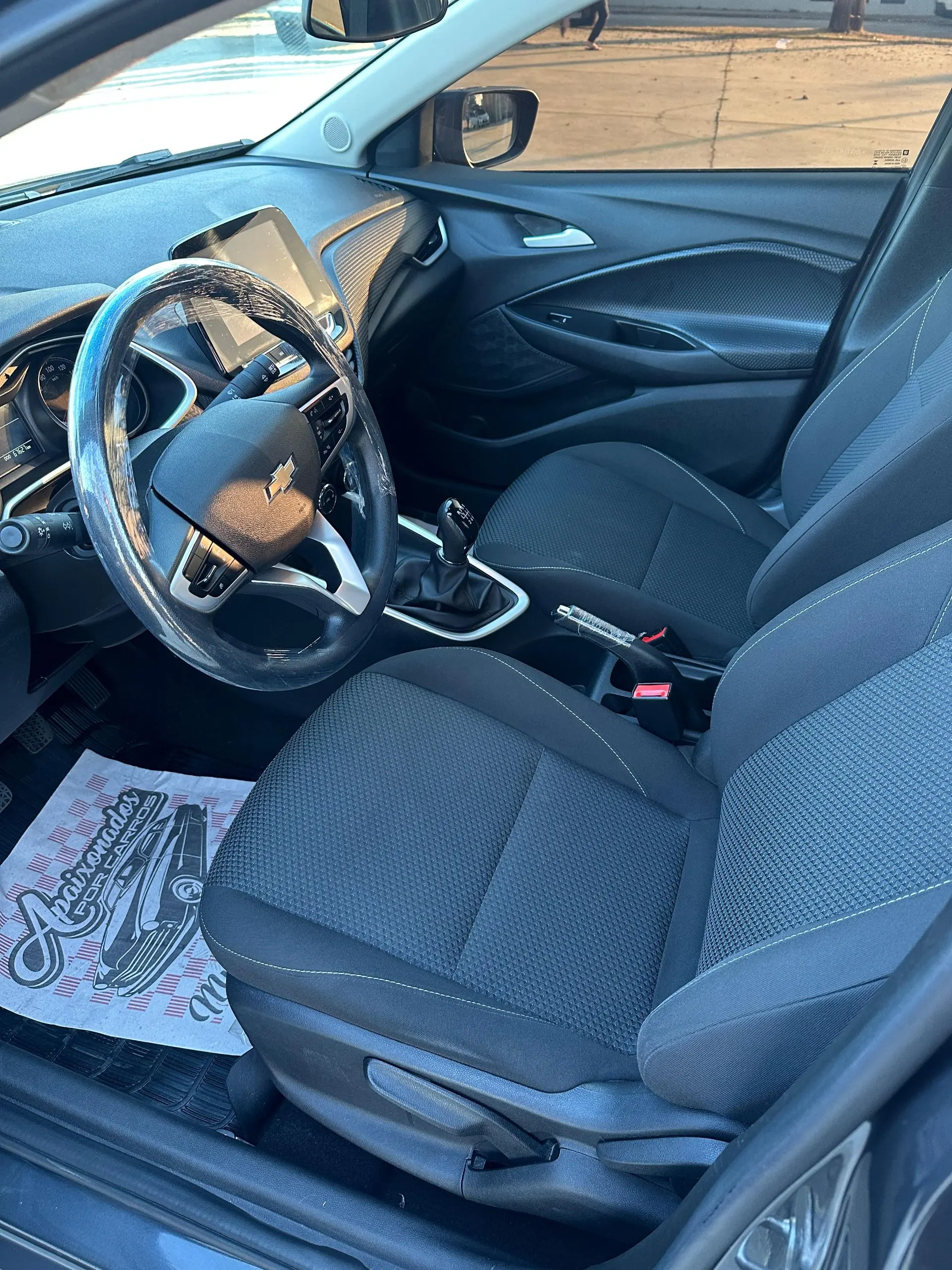 CHEVROLET Onix Sedan - Foto