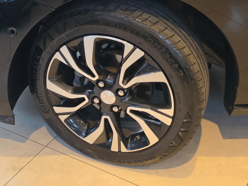 CHEVROLET Onix Sedan - Foto