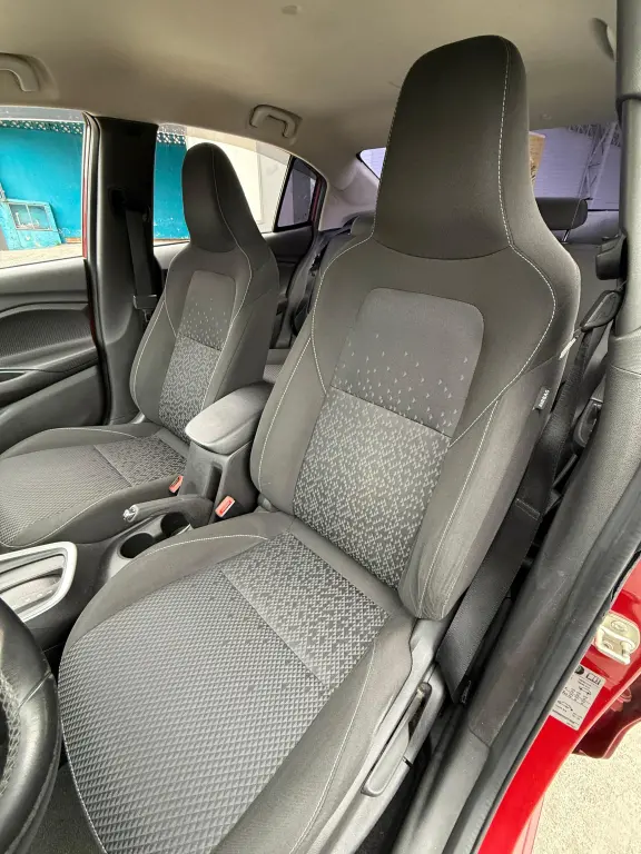 CHEVROLET Onix Sedan - Foto