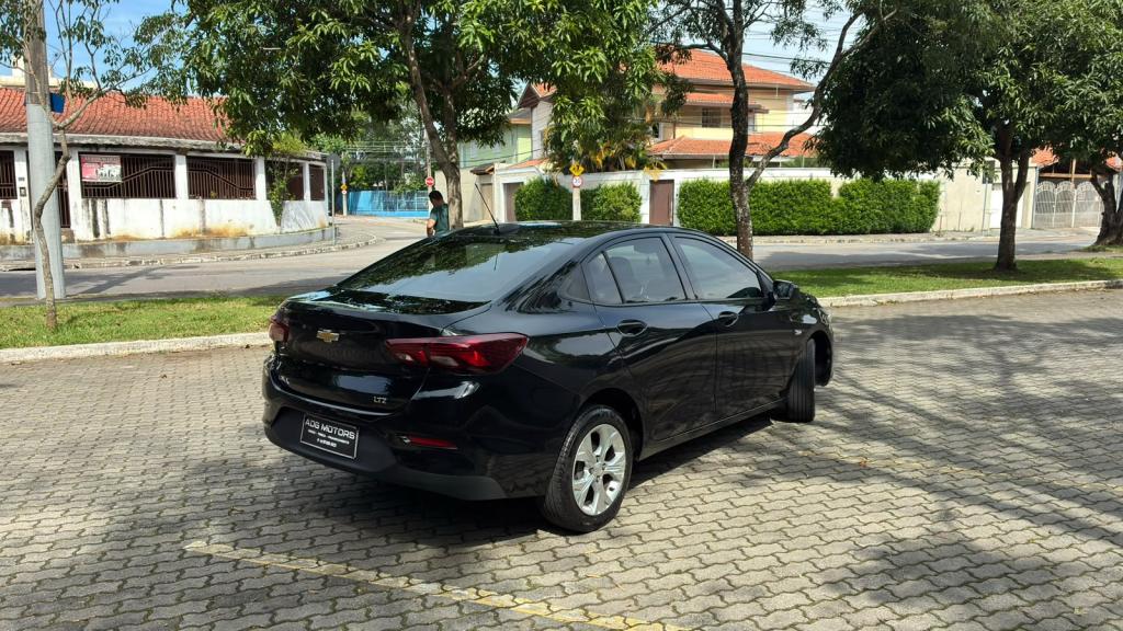 CHEVROLET Onix Sedan - Foto