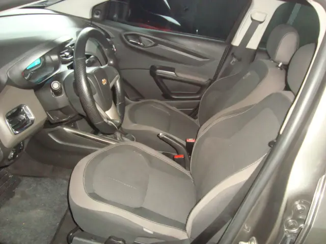 CHEVROLET Prisma - Foto