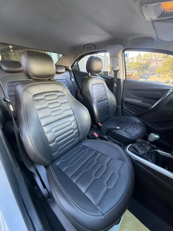 CHEVROLET Prisma - Foto