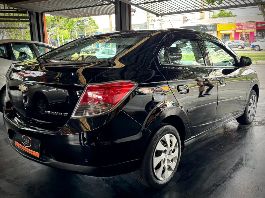 CHEVROLET Prisma - Foto