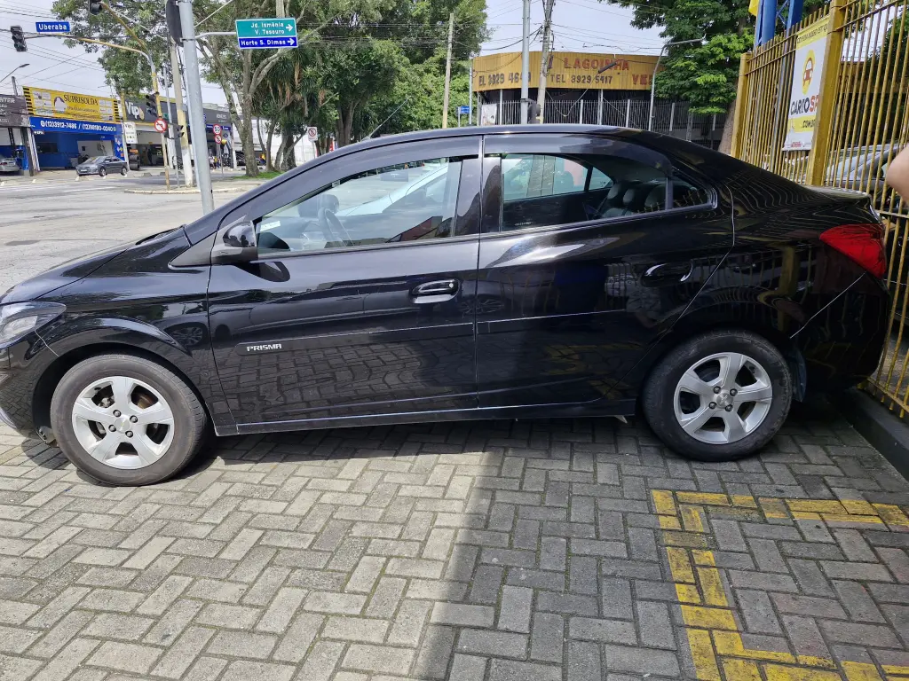 CHEVROLET Prisma - Foto