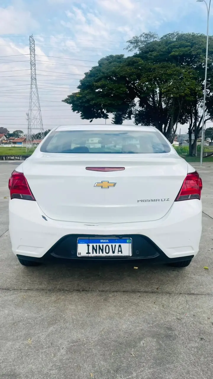 CHEVROLET Prisma - Foto