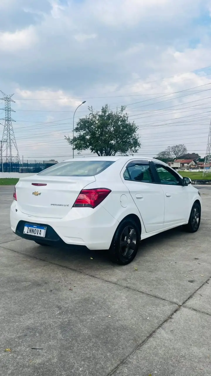 CHEVROLET Prisma - Foto