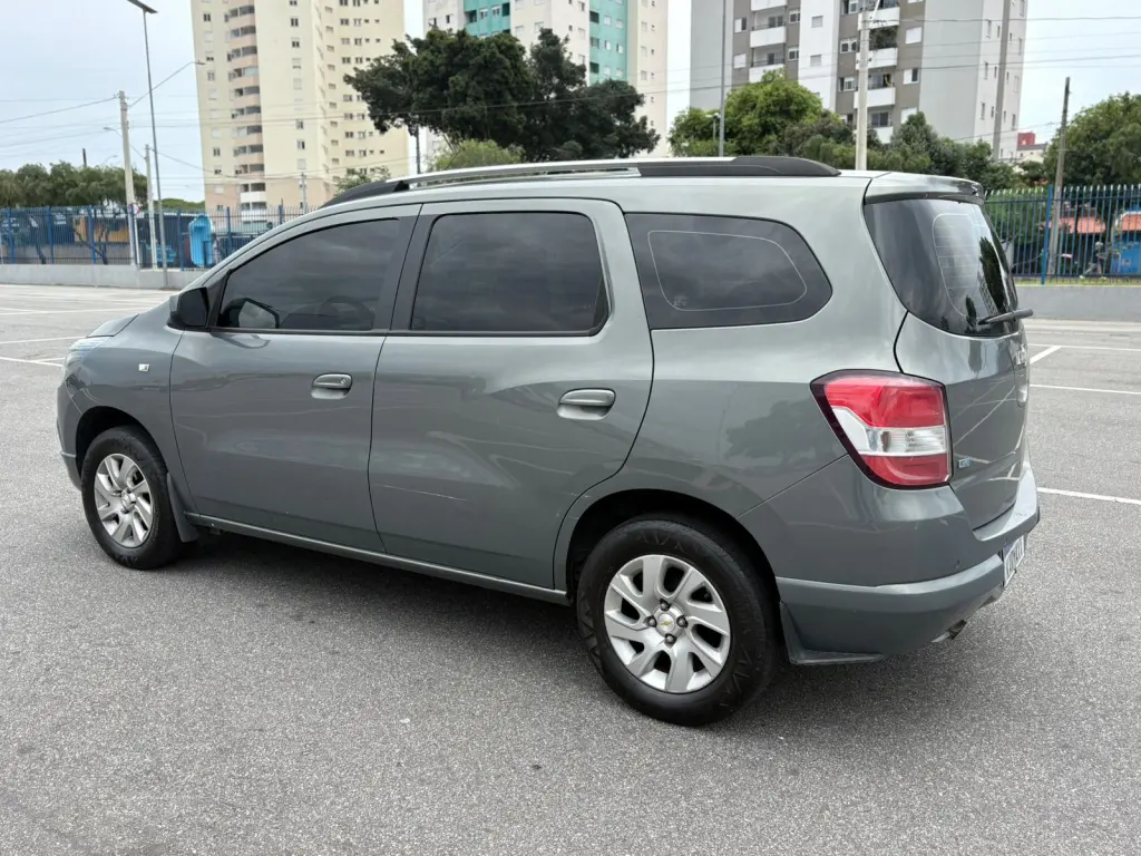 CHEVROLET Spin - Foto