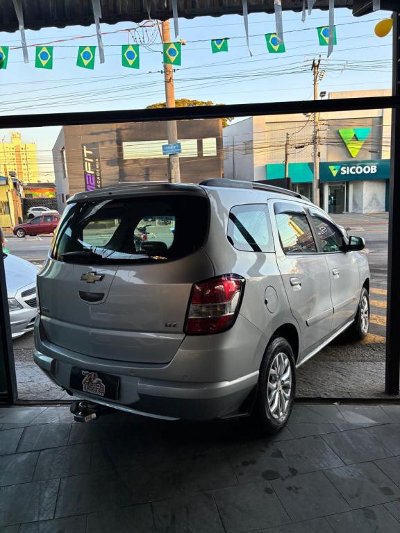 CHEVROLET Spin - Foto