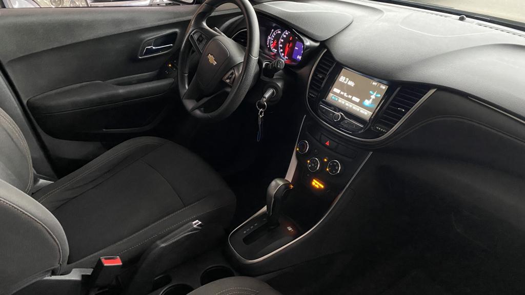 CHEVROLET Tracker - Foto