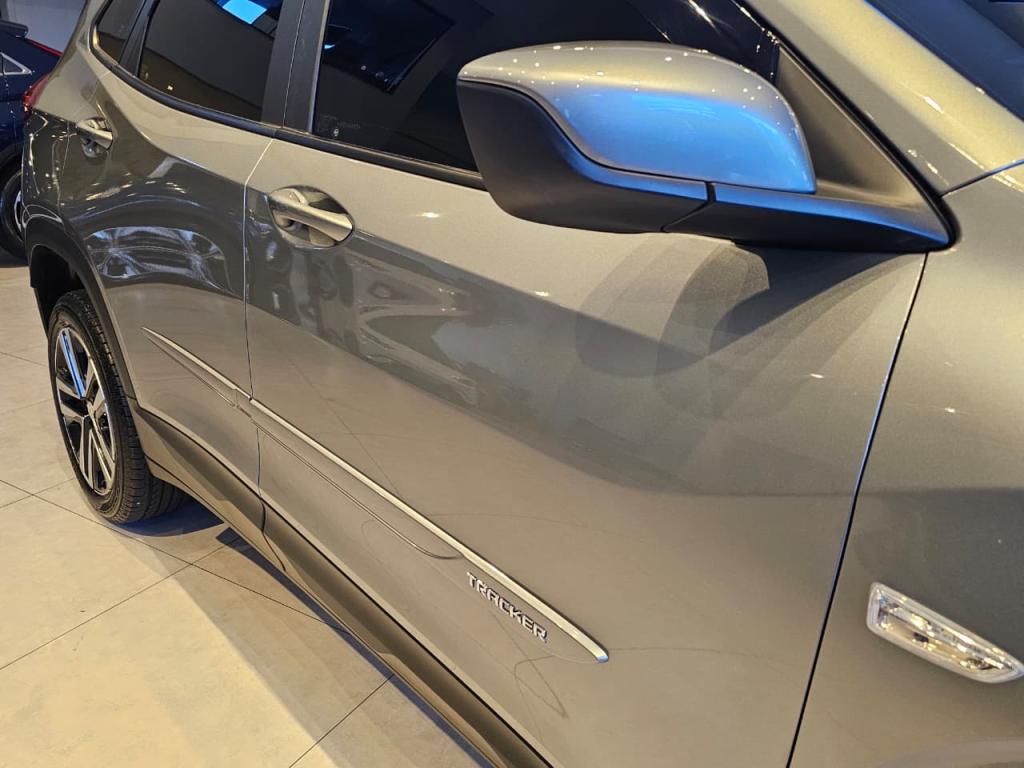 CHEVROLET Tracker - Foto