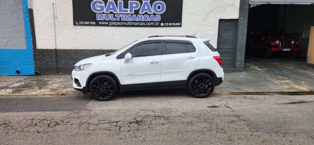 CHEVROLET Tracker - Foto