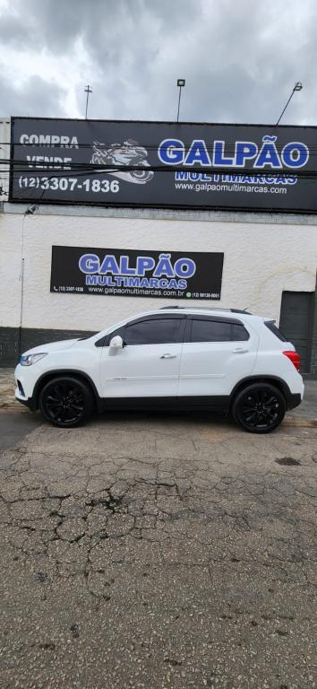 CHEVROLET Tracker - Foto