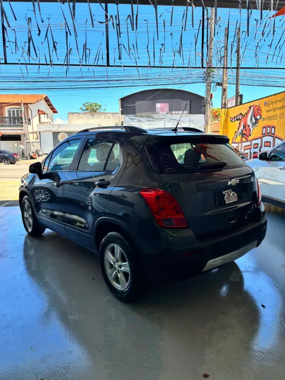 CHEVROLET Tracker - Foto