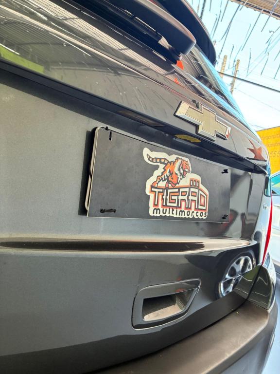 CHEVROLET Tracker - Foto