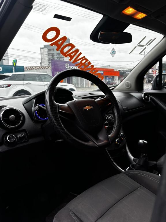 CHEVROLET Tracker - Foto