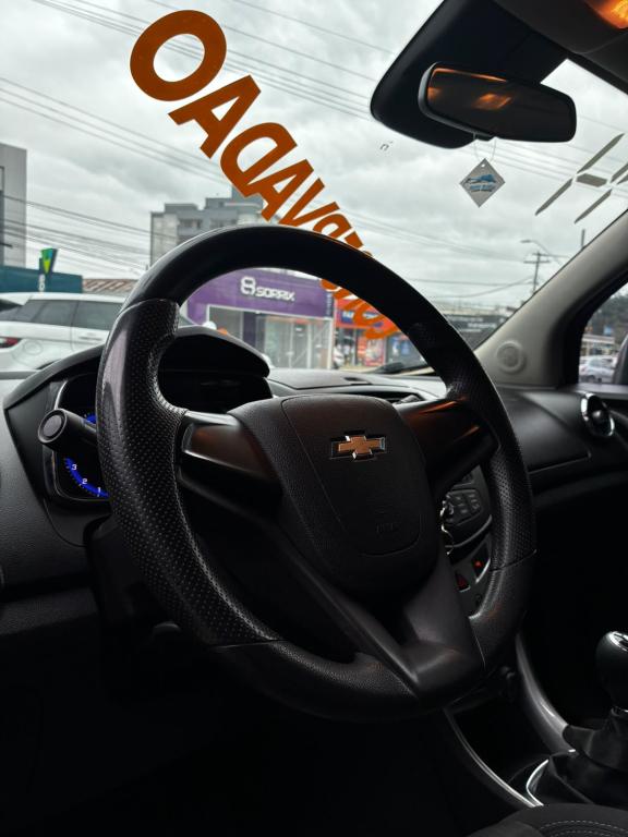 CHEVROLET Tracker - Foto