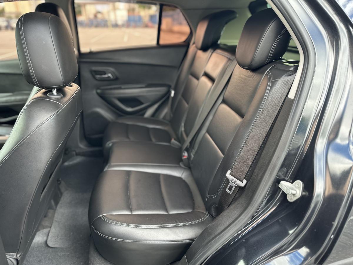 CHEVROLET Tracker - Foto