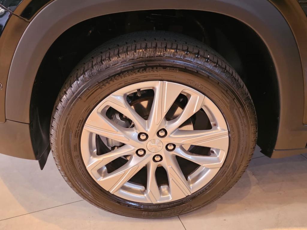 CHEVROLET Tracker - Foto