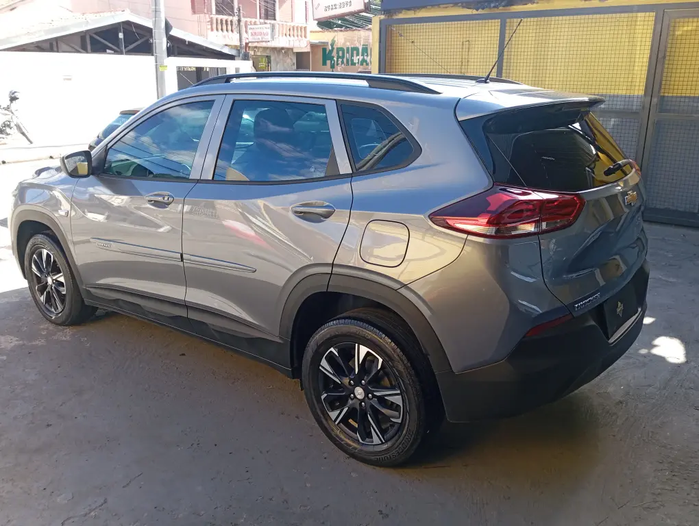 CHEVROLET Tracker - Foto