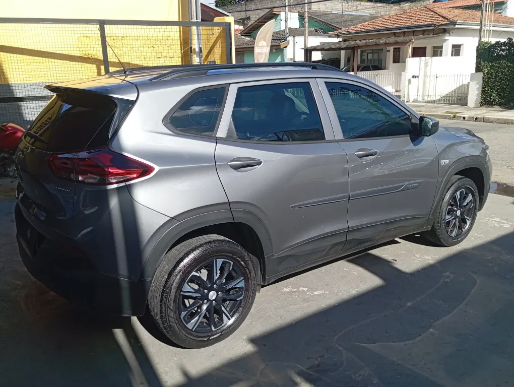 CHEVROLET Tracker - Foto