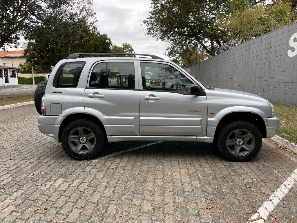 CHEVROLET Tracker - Foto