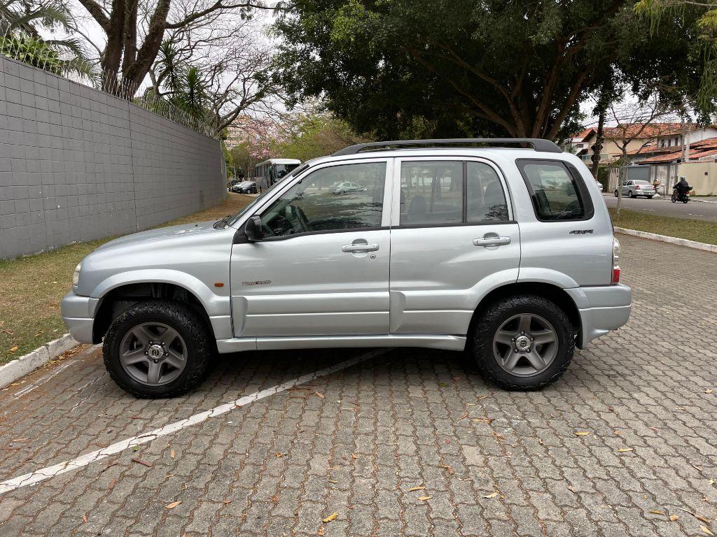 CHEVROLET Tracker - Foto