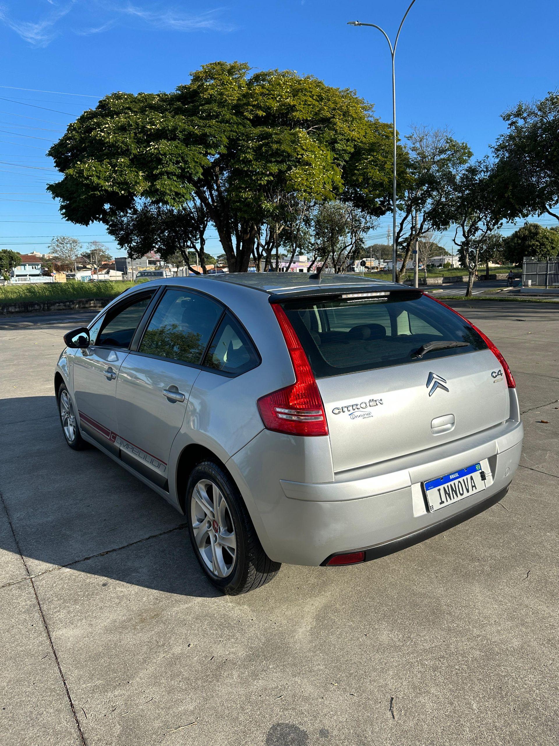 CITROEN C4 Hatch - Miniatura