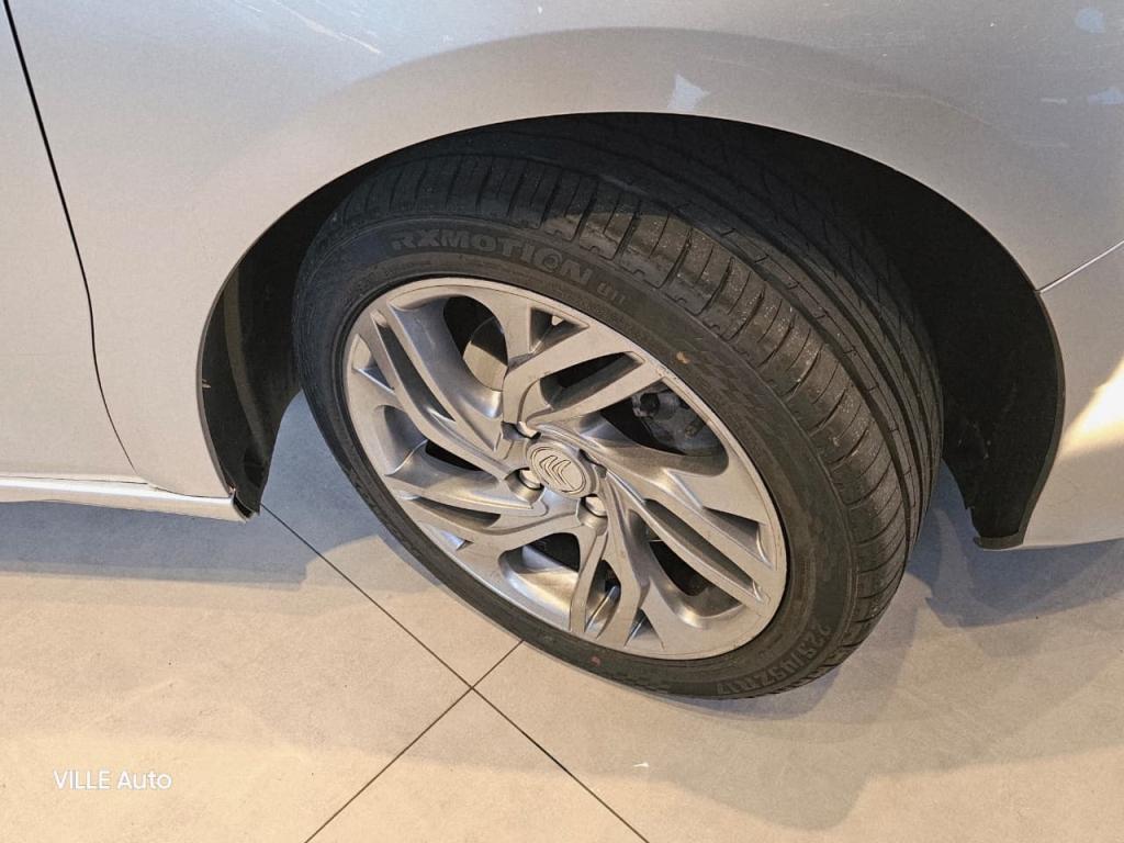 CITROEN C4 Sedan - Foto