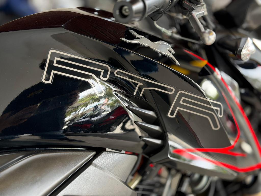 DAFRA Apache RTR 200 - Foto