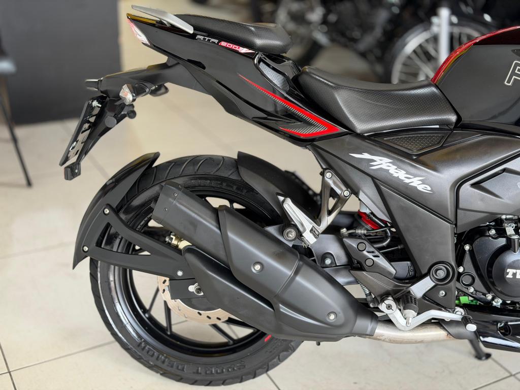 DAFRA Apache RTR 200 - Foto
