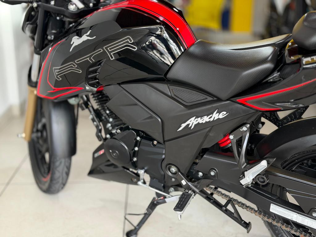 DAFRA Apache RTR 200 - Foto