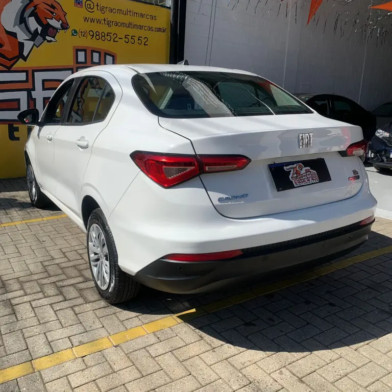 FIAT Cronos - Miniatura