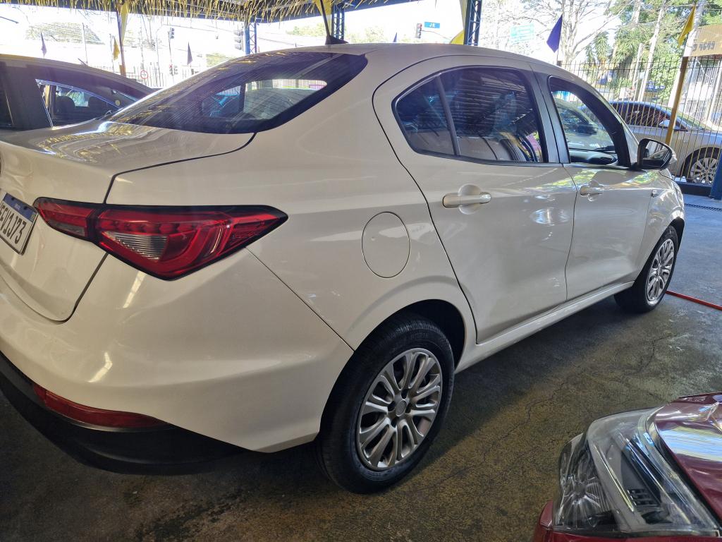 FIAT Cronos - Foto