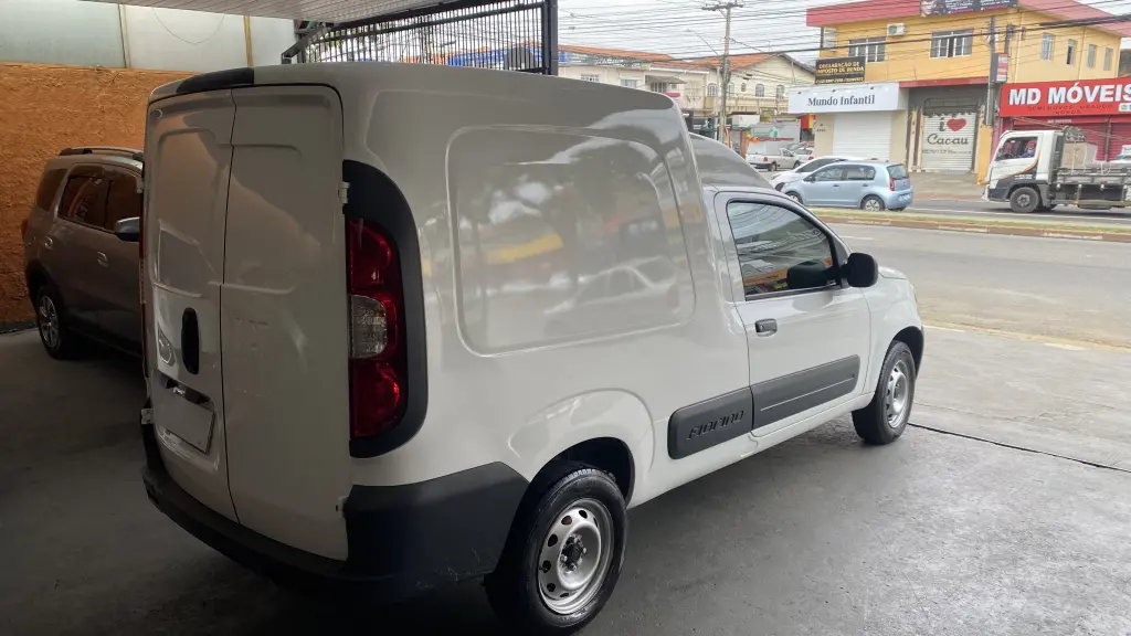 FIAT Fiorino Furgão - Foto