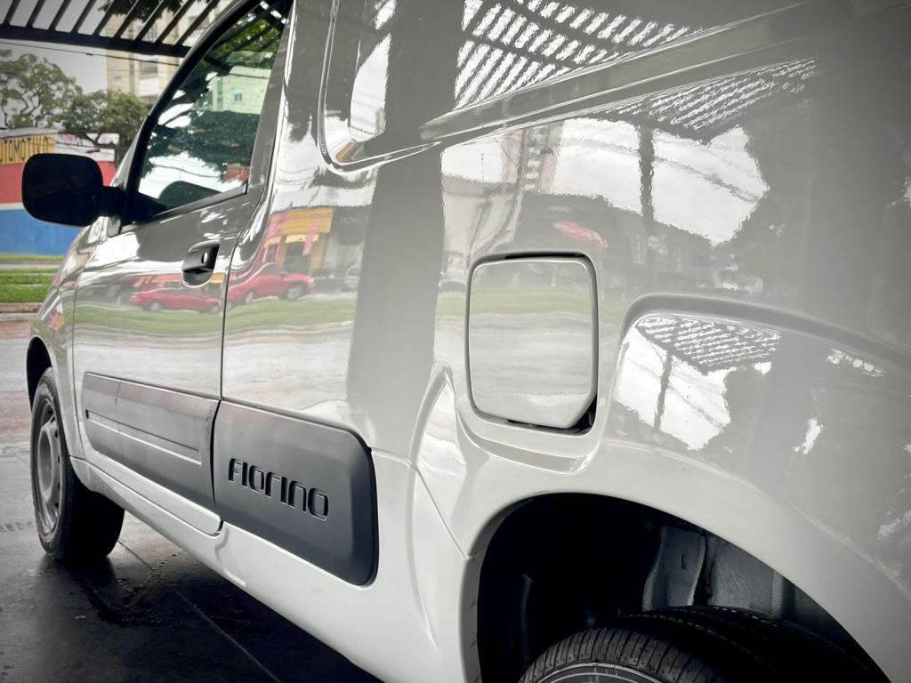 FIAT Fiorino Furgão - Foto