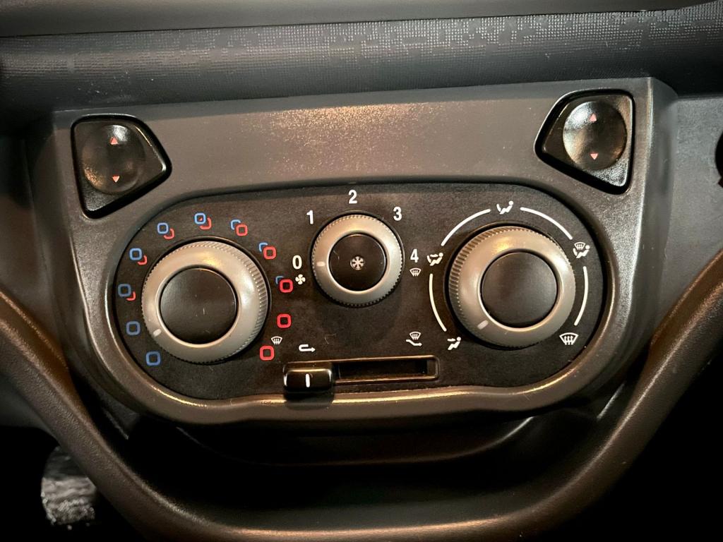 FIAT Fiorino Furgão - Foto