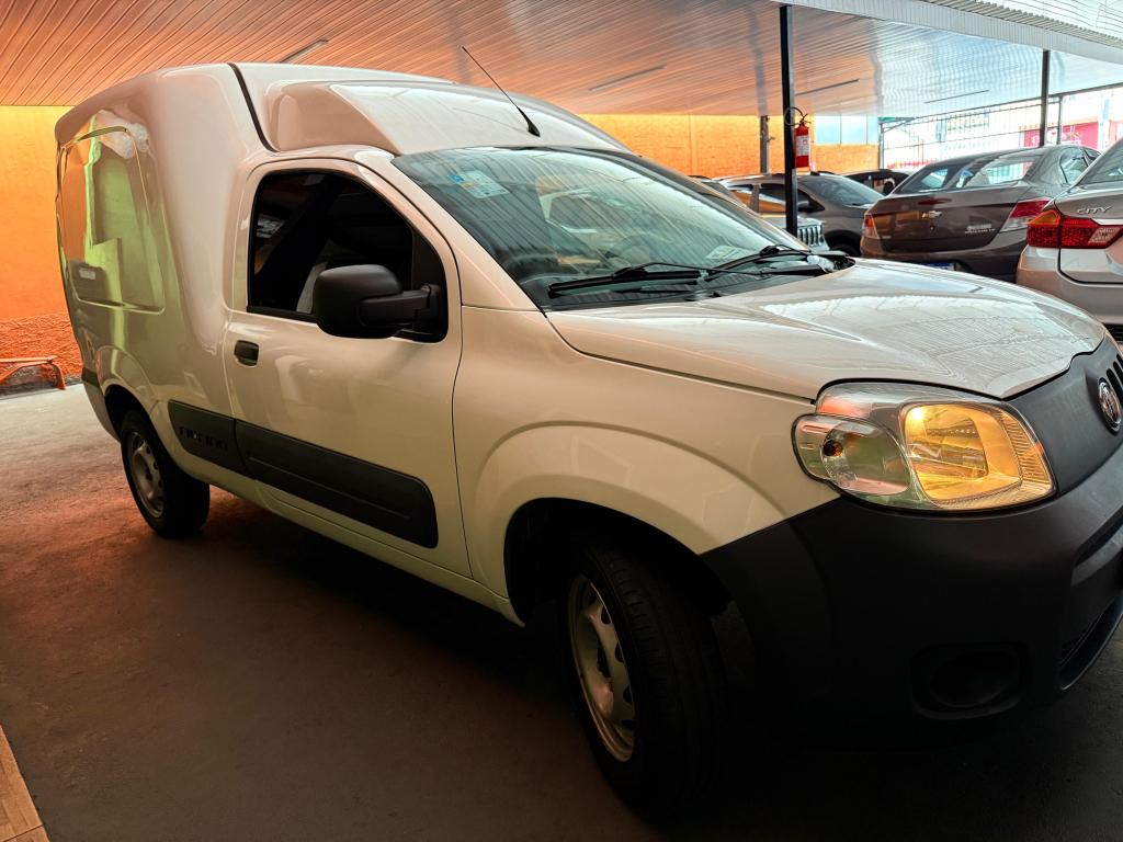 FIAT Fiorino Furgão - Foto