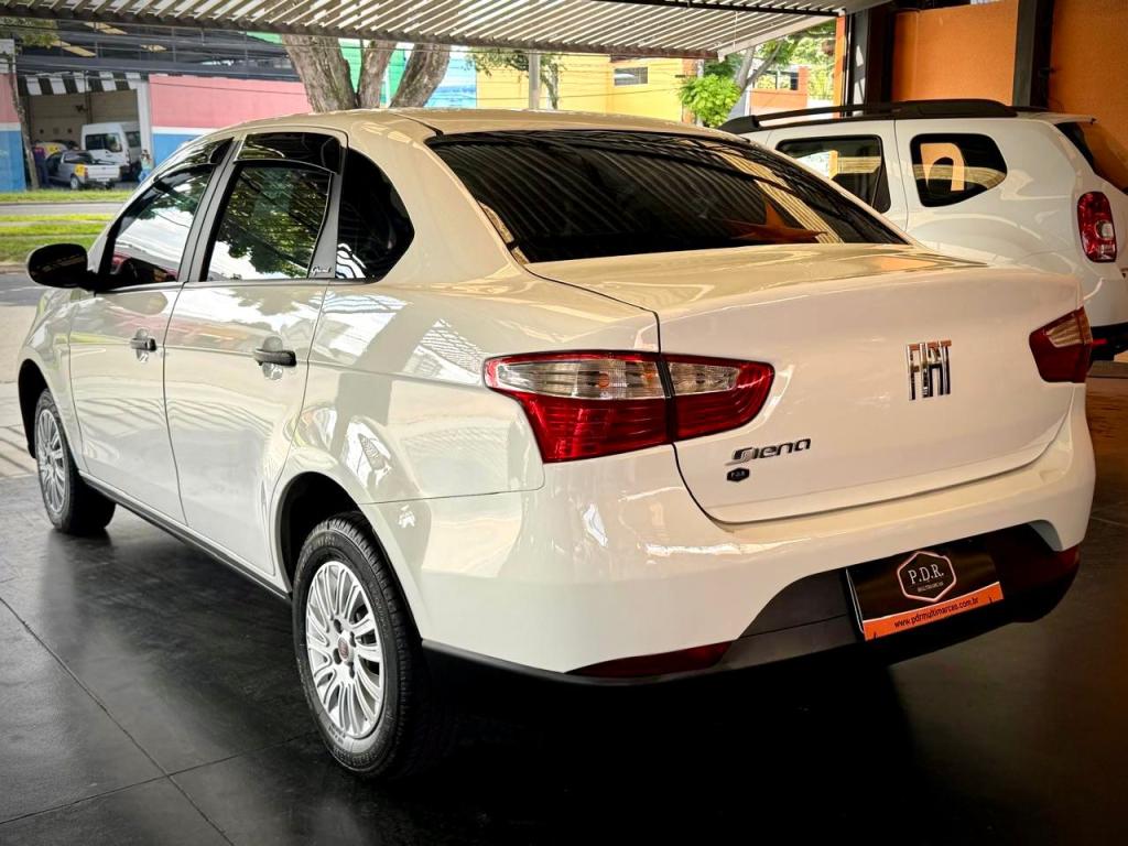 FIAT Grand Siena - Foto