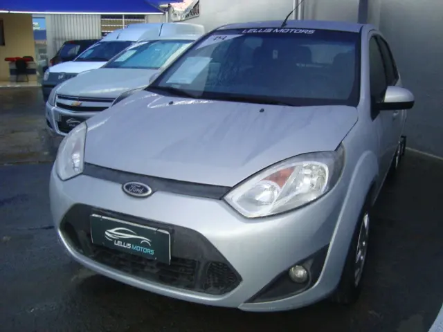 FORD Fiesta Hatch - Foto