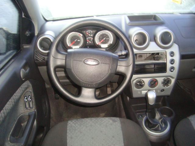 FORD Fiesta Hatch - Foto