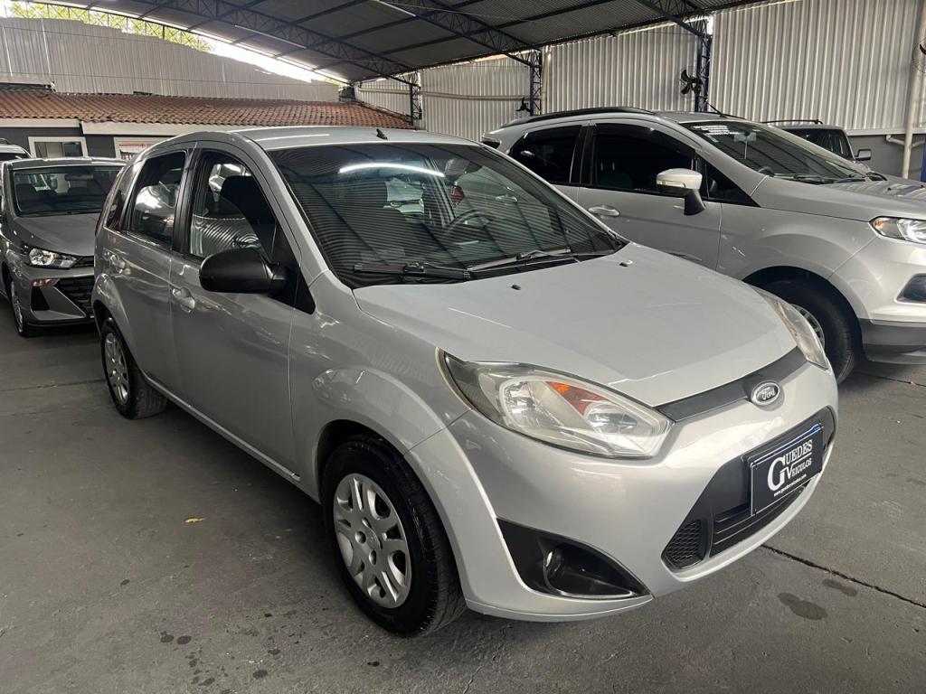 FORD Fiesta Hatch - Foto