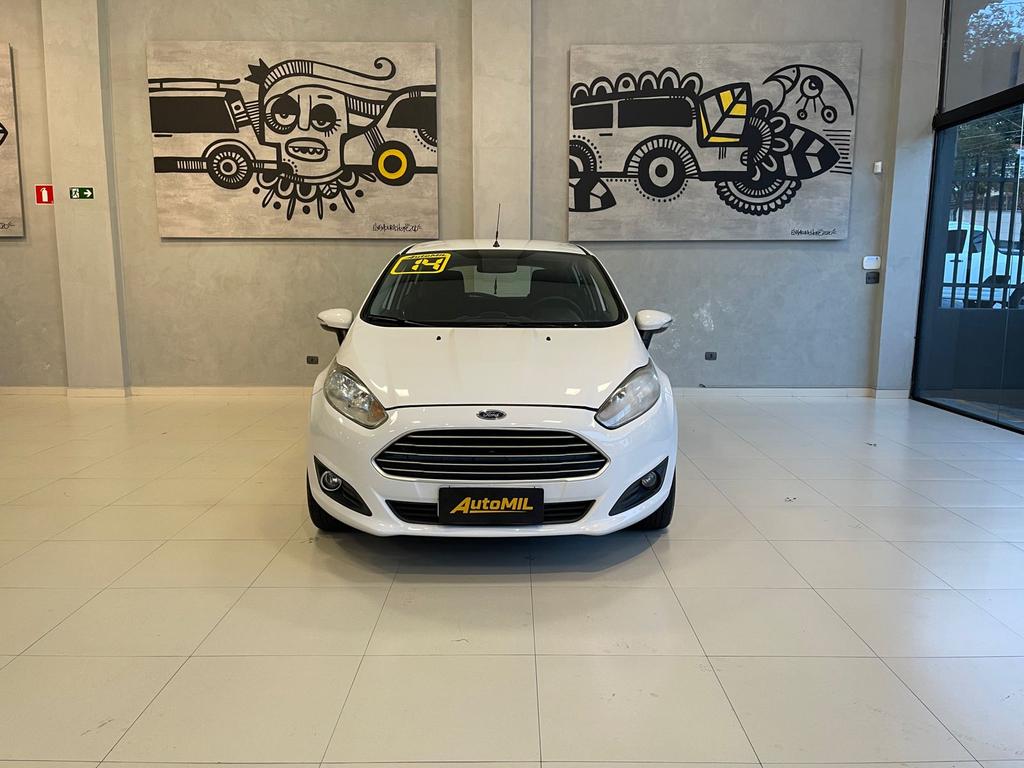 FORD Fiesta Hatch - Foto